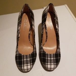 Kelly&Katie black and white plaid heels size 6.5